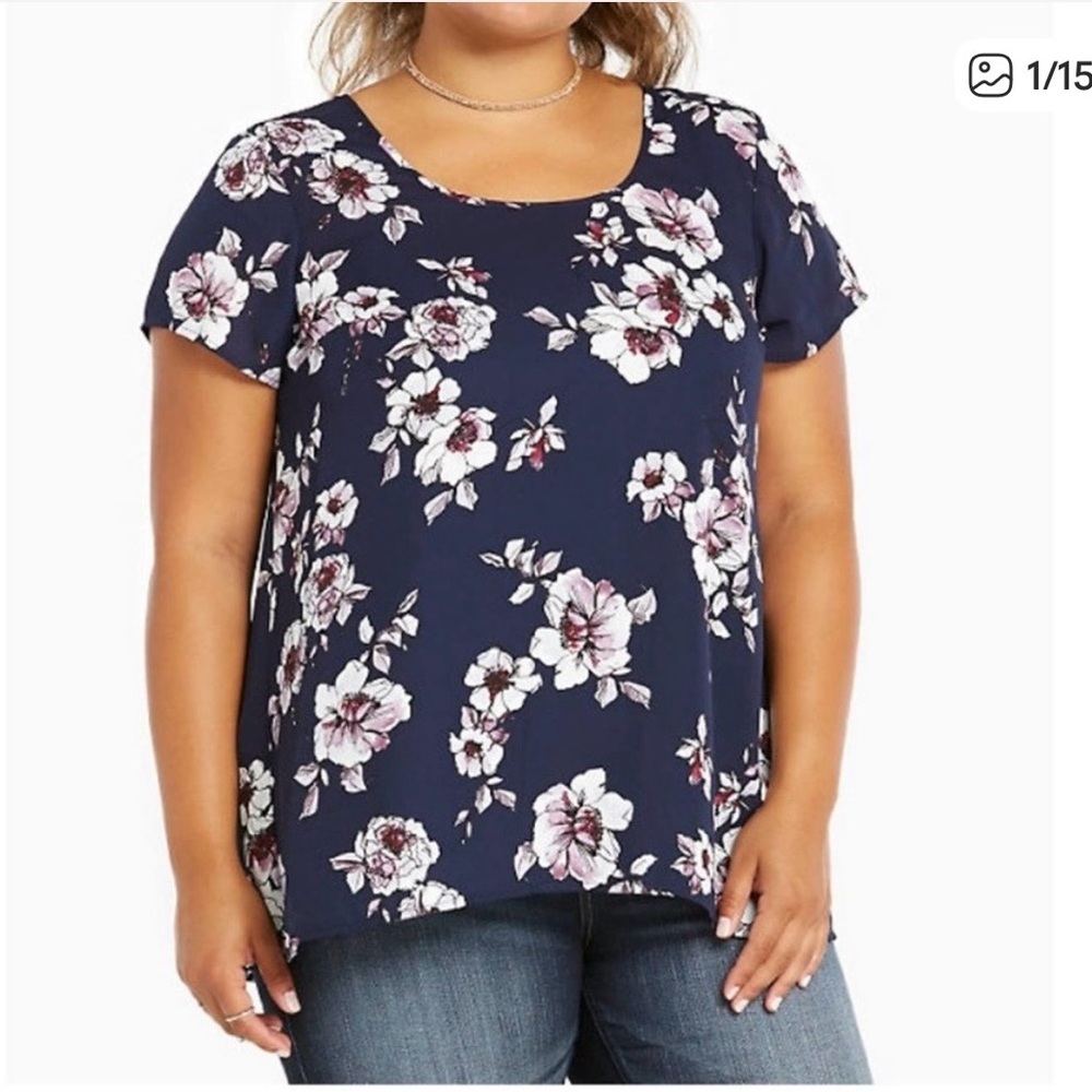 Torrid Georgette Floral Print Pleated Back Short Sleeve Blouse. Size 2x. - Picture 1 of 16